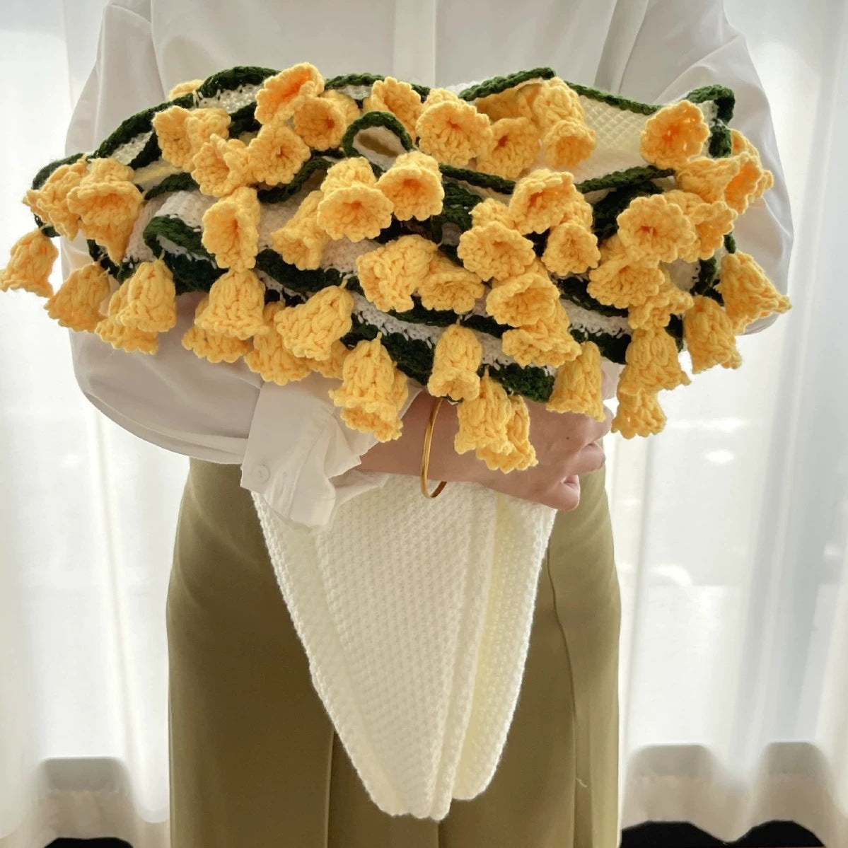 Bloomie Bouquet Blanket