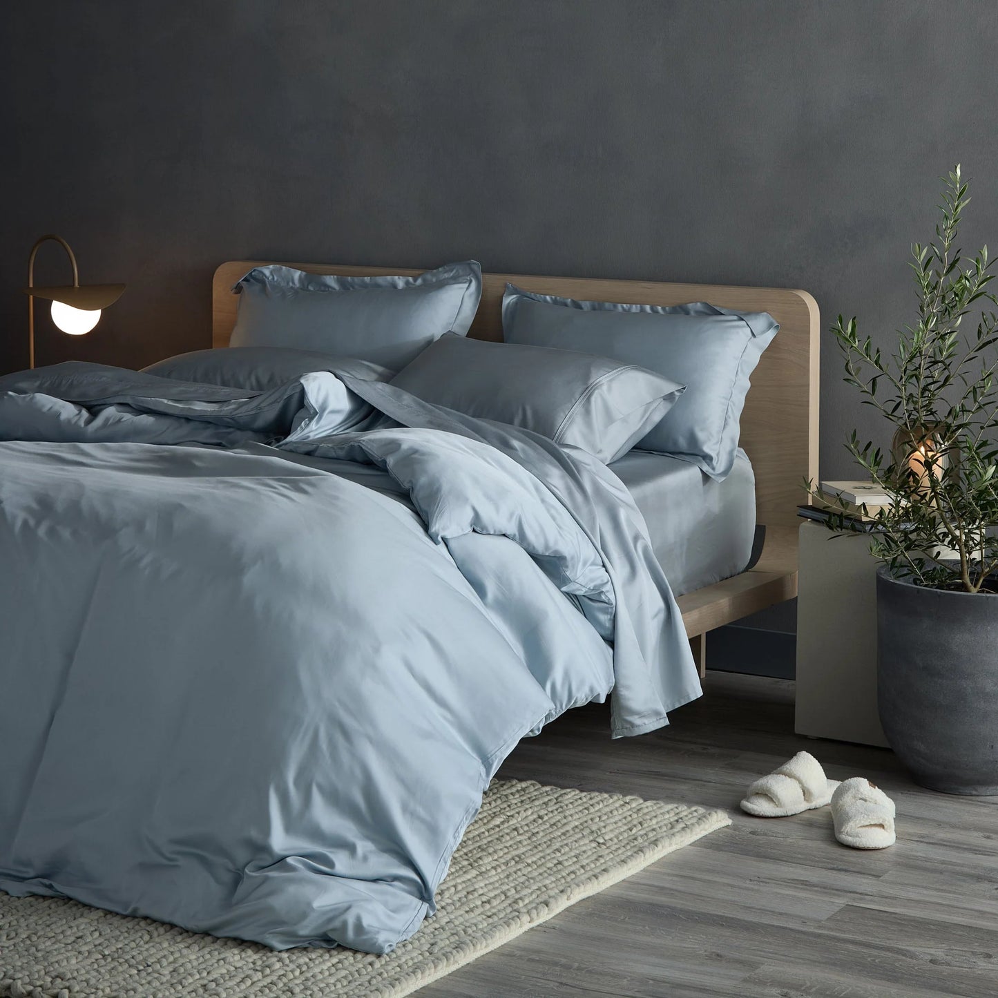Iced Cooling Bamboo Weighted Blanket